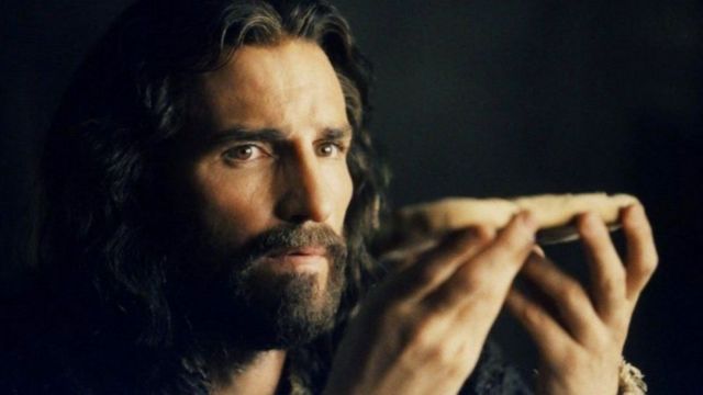 O ator Jim Caviezel como Jesus Cristo