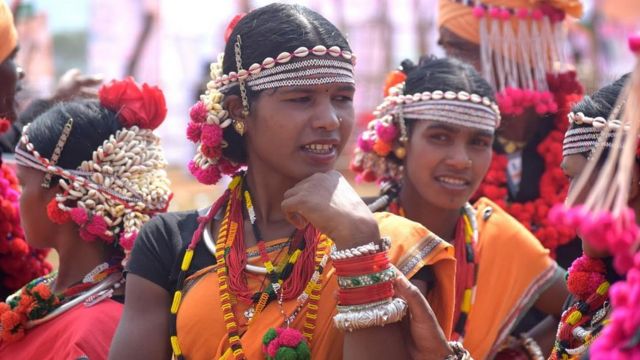 कहां गुम हो रहे हैं आदिवासी, आबादी में लगातार गिरावट से इनके विलुप्त होने का खतरा!