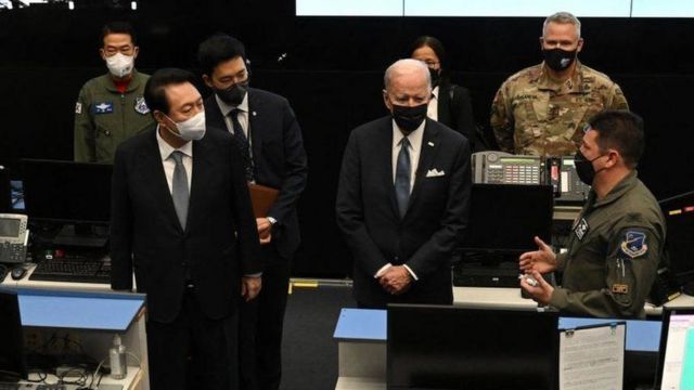 Albay Kuczynski (sağda) ABD Başkanı Joe Biden'ın Mayıs ayında merkeze yaptığı ziyaret sırasında.