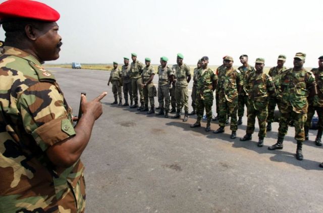 Des soldats de l'ECOMOG en Côte d'Ivoire