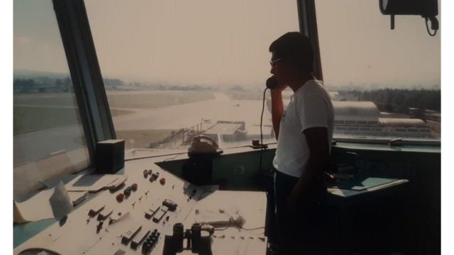 Sergio Mota da Silva en la torre de control de Sao José dos Campos.