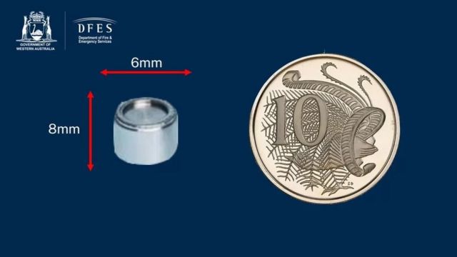 مقارنة بين الكبسولة وقطعة نقدية معدنية فئة العشرة سنتات الأسترالية