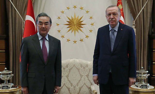Çin Dışişleri Bakanı Vang Yi ve Cumhurbaşkanı Recep Tayyip Erdoğan