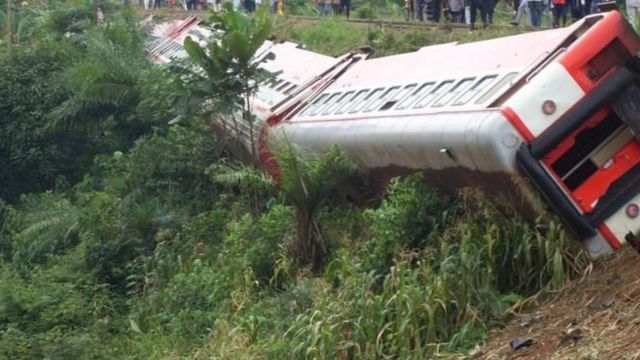Les causes du déraillement du train demeurent inconnues.