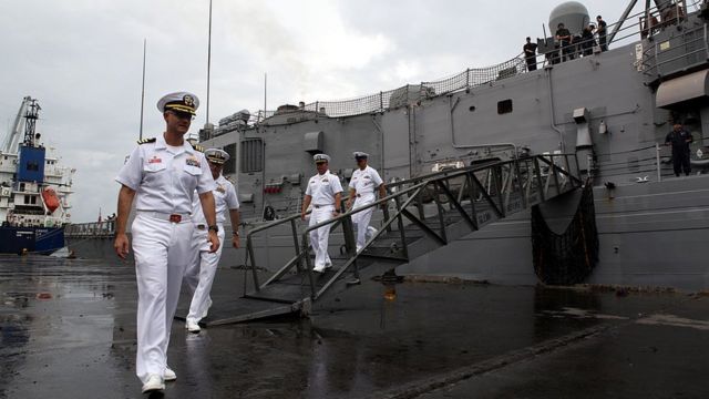 Tàu chiến Mỹ cập cảng Philippines ở Biển Đông