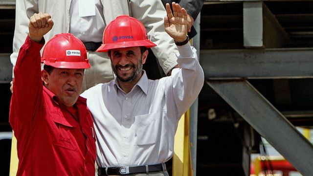 Hugo Chávez y de Mahmud Ahmadineyad.
