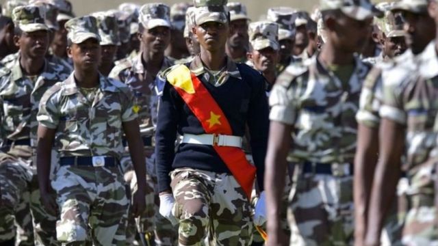 Labada dhinac ayaa midba midka kale ku eedeynaya inu colaada billabay