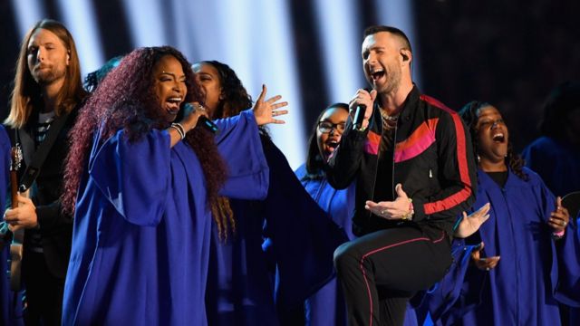 Maroon 5 Barely Leaves a Mark at the Super Bowl Halftime Show