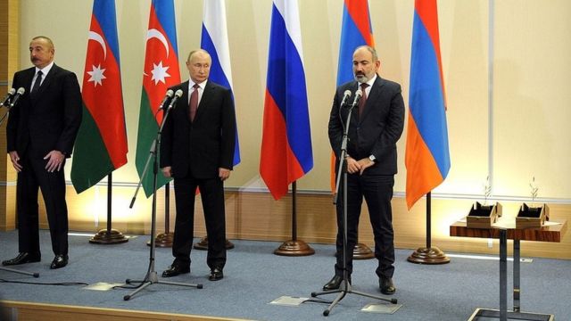 Путин подарил лидерам Азербайджана и Армении по оливковой ветви