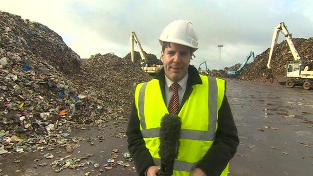 Ellis Roberts aeth i ymweld â safle yn Abertawe