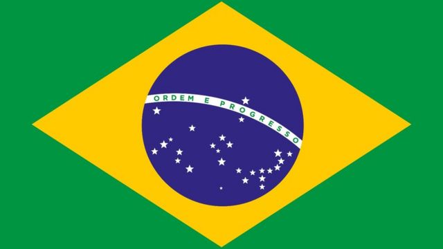 Desconhecidos substituem bandeira nacional por uma da federação