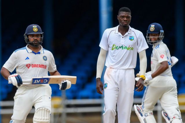 500-வது போட்டியில் கோலி சதம்