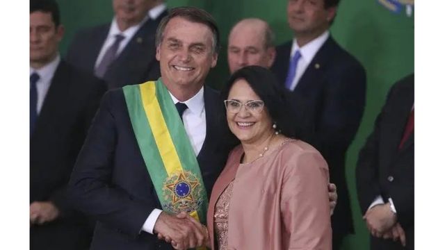 Damares Alves e o presidente Bolsonaro