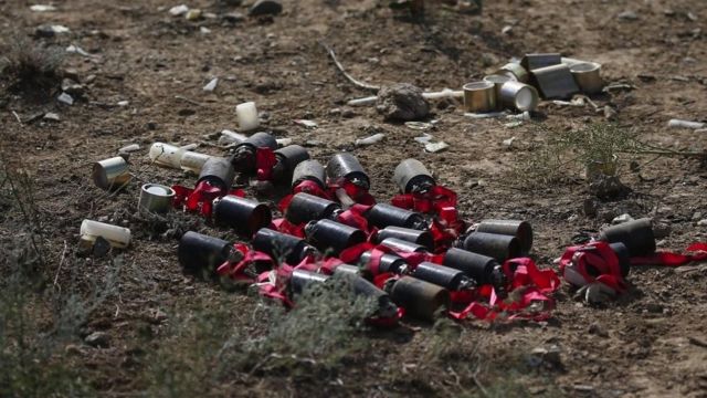 Нерозірвані суббоєприпаси біля міста Євлах в Азербайджані під час другої карабаської війни в жовтні 2020 року