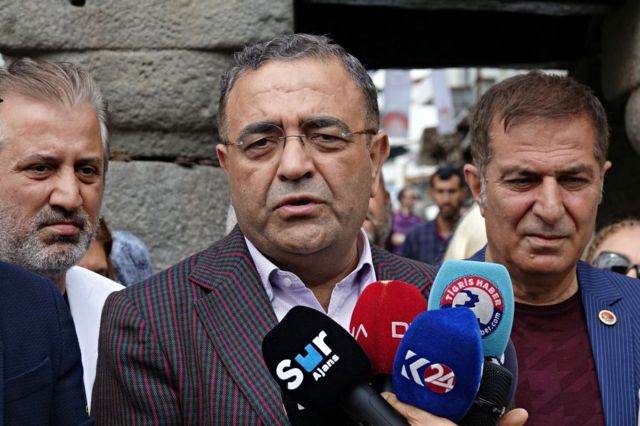 Sezgin Tanrıkulu, CHP'nin yıllar sonra Diyarbakır'dan çıkardığı ilk vekil oldu