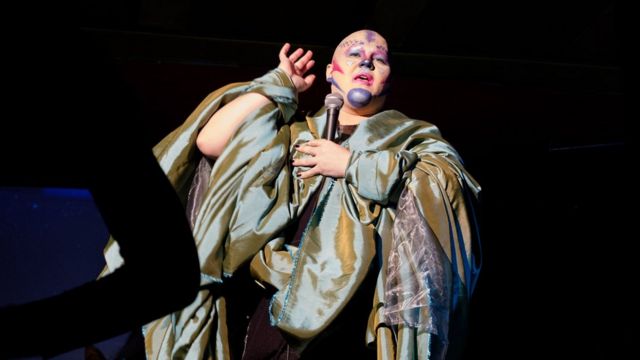 dreg kraljica dekadenca