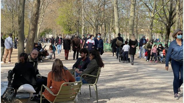 People in Luxembourg Park, Paris