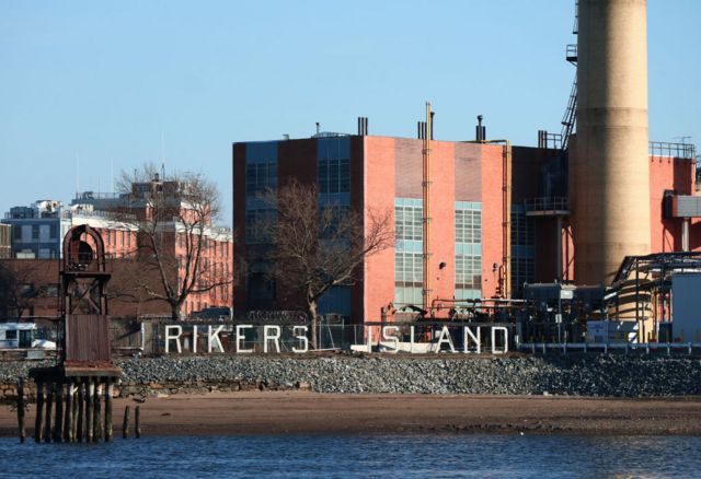 Prisión de Rikers Island.