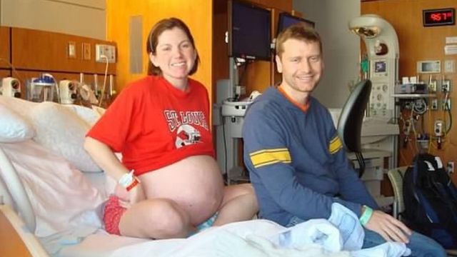 El Caos Controlado De Criar Sextillizos Como Se Las Arreglan Los Padres Despues De Partos Multiples Bbc News Mundo