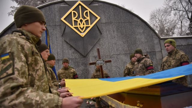У Єврокомісії пояснили, що 100 тисяч втрат ЗСУ - це загиблі й поранені ...