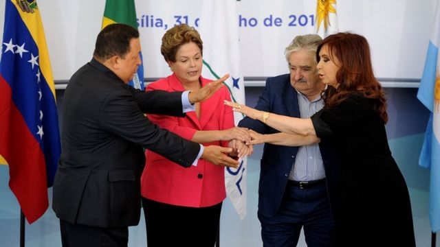 Dilma Rousseff, Jose Mujica, Cristina Kirchner y Hugo Chávez.