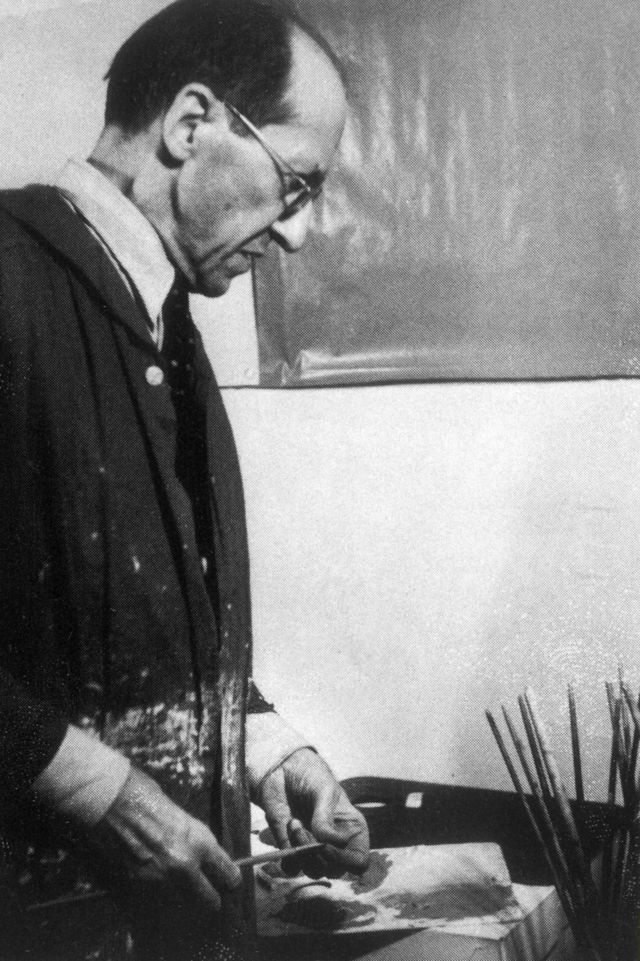 Piet Mondrian trabajando en 1942