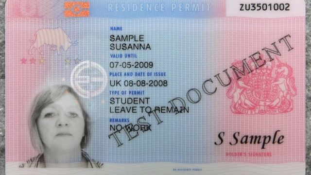 英國工黨政府於2008年推出的身份證樣本。