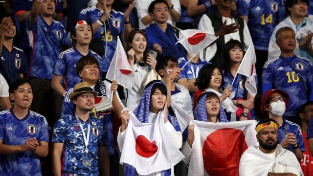 22年サッカーw杯 歴史的勝利 の日本 ドイツを苦しい立場に cニュース