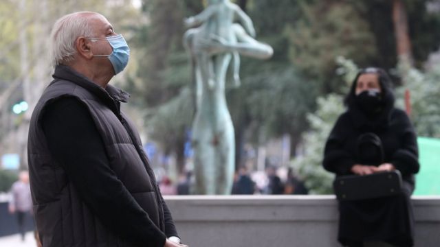 Люди в Тбилиси