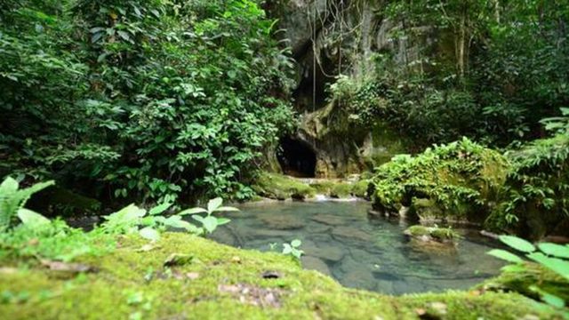 Caverna em Belize