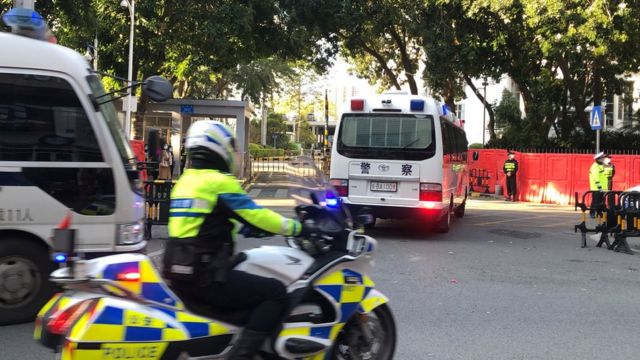 中国深圳市盐田区人民法庭12月28日开庭审议这十名港人的案件,但当天只公布"择日宣判"。