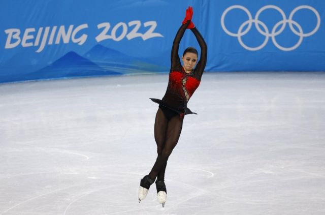 Beijing 2022 | Kamila Valieva: el espectacular salto cuádruple que hizo por  primera vez una patinadora en Juegos Olímpicos - BBC News Mundo