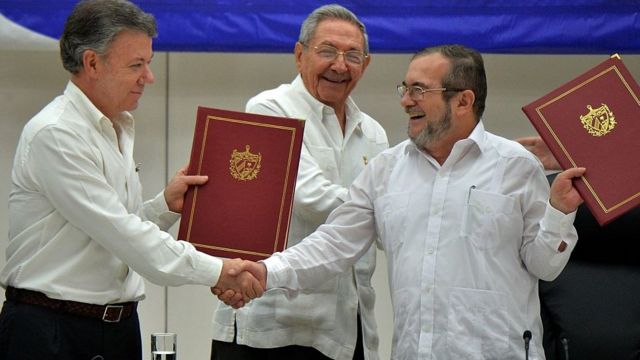 Shugaban Colombia Juan Manuel Santos da shugaban Farc
