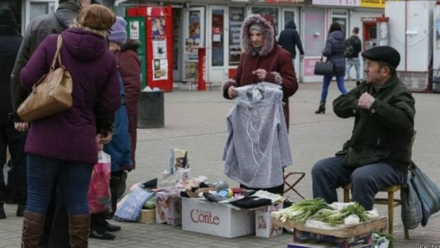 українці