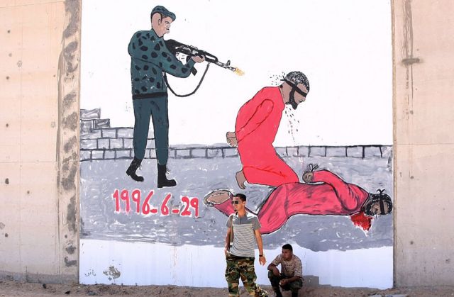 جدارية لتخليد ضحايا "مجزرة سجن أبو سليم"
