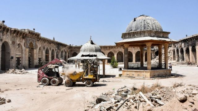 Dünyanın en büyük ve en eski camilerinden biri olan Halep Ulu Cami (22 Temmuz 2017)