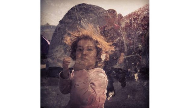 Fotograf[ia de Loulou d'Aki, primer lugar en "Noticias/Eventos"