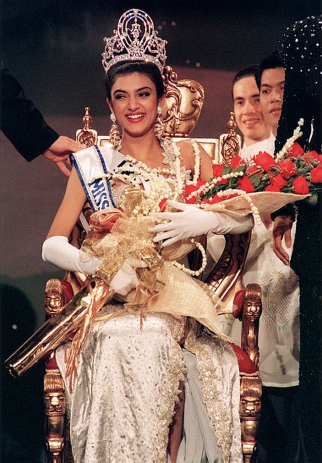 Sen during her coronation as Miss Universe