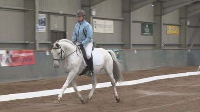 Dressage aig ionad Taobh an Locha