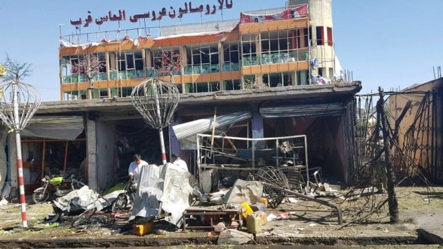 爆発はカブール西部のシーア派が多数を占める地区で起きた