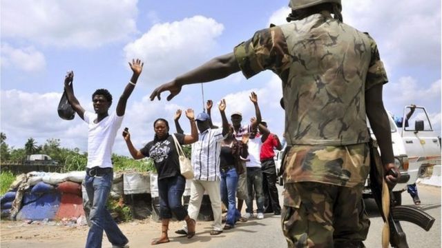 Awọn araalu to kawọ soke niwaju Sọja