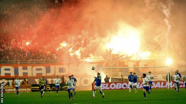 Hajduk Split fans attending the training session ahead of Croatia's biggest  sporting event, the eternal derby against Dinamo. : r/soccer