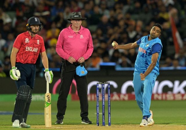 ரவிச்சந்திரன் அஸ்வின்