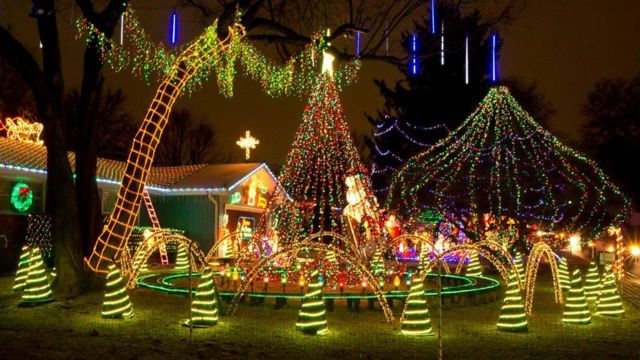 Casa en Missouri decorada con 270.000 bombillas