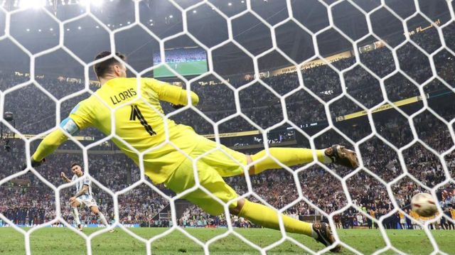 Gonzalo Montiel, ya yi nasarar zura kwallo