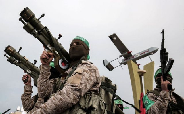 Miembros de Hamás armados