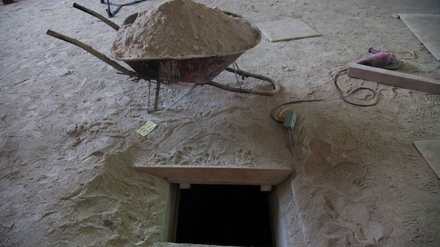 Túnel por el que huyó El Chapo Guzmán