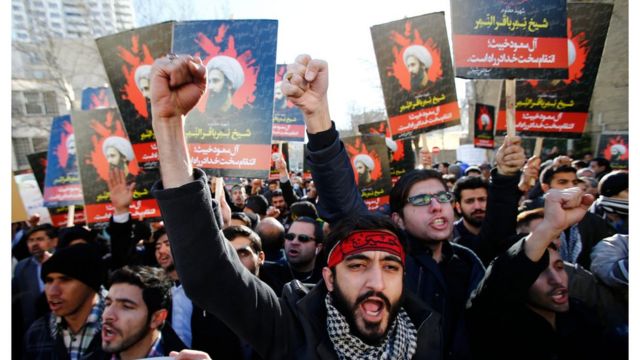 متظاهرون إيرانيون ينددون بإعدام الشيخ نمر النمر