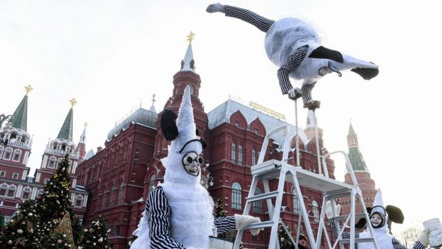 Preparations for the festive season in Russia