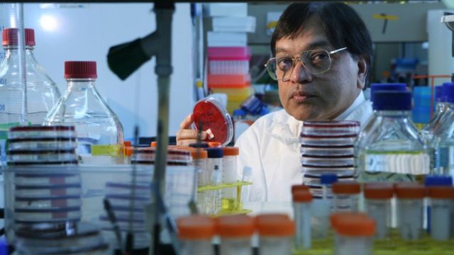 මහාචාර්ය මලික් පීරිස්